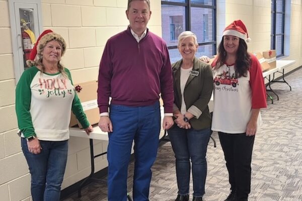 AT&T, Human I-T Provided 50 Laptops to Paulding Family Connection
